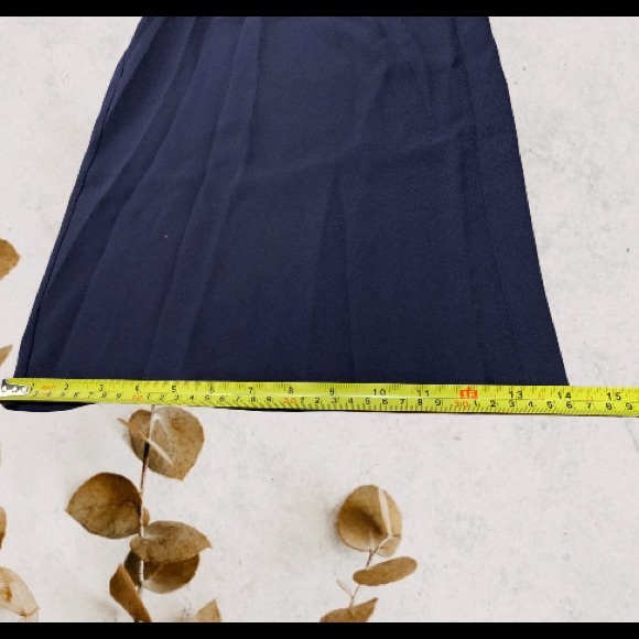 Aritzia Babaton Lazarus Culottes Navy size 2 - Picture 7 of 7